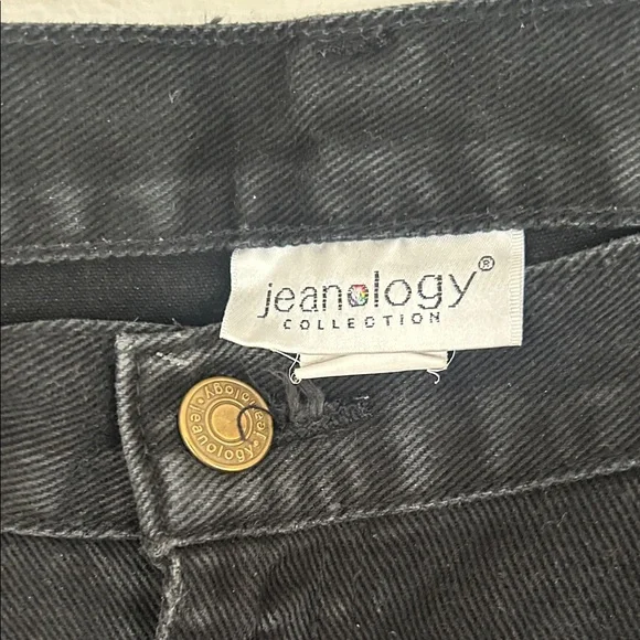Jeanology Black Boot Cut Women's Jeans Size 14 - Picture 2 of 6